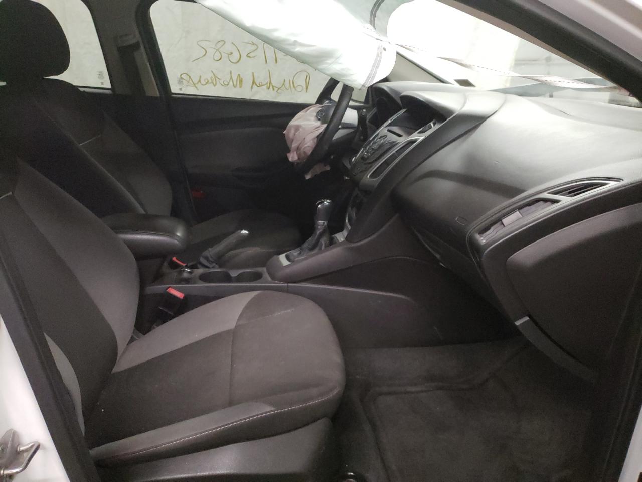 Photo 5 from auction – 2013 FORD FOCUS SE with VIN 1FADP3K27DL122295
