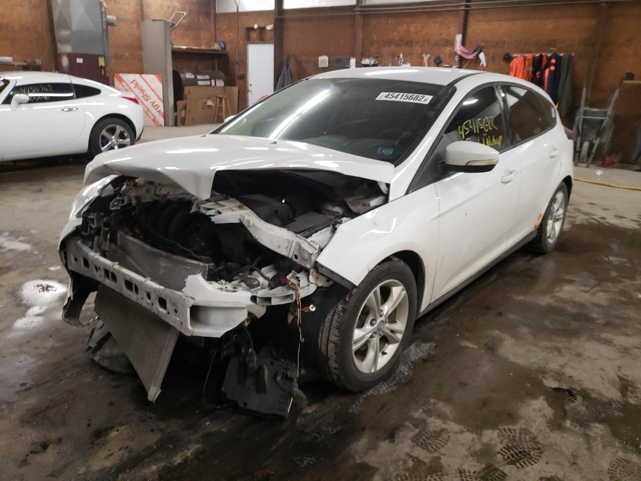 Photo 2 from auction – 2013 FORD FOCUS SE with VIN 1FADP3K27DL122295