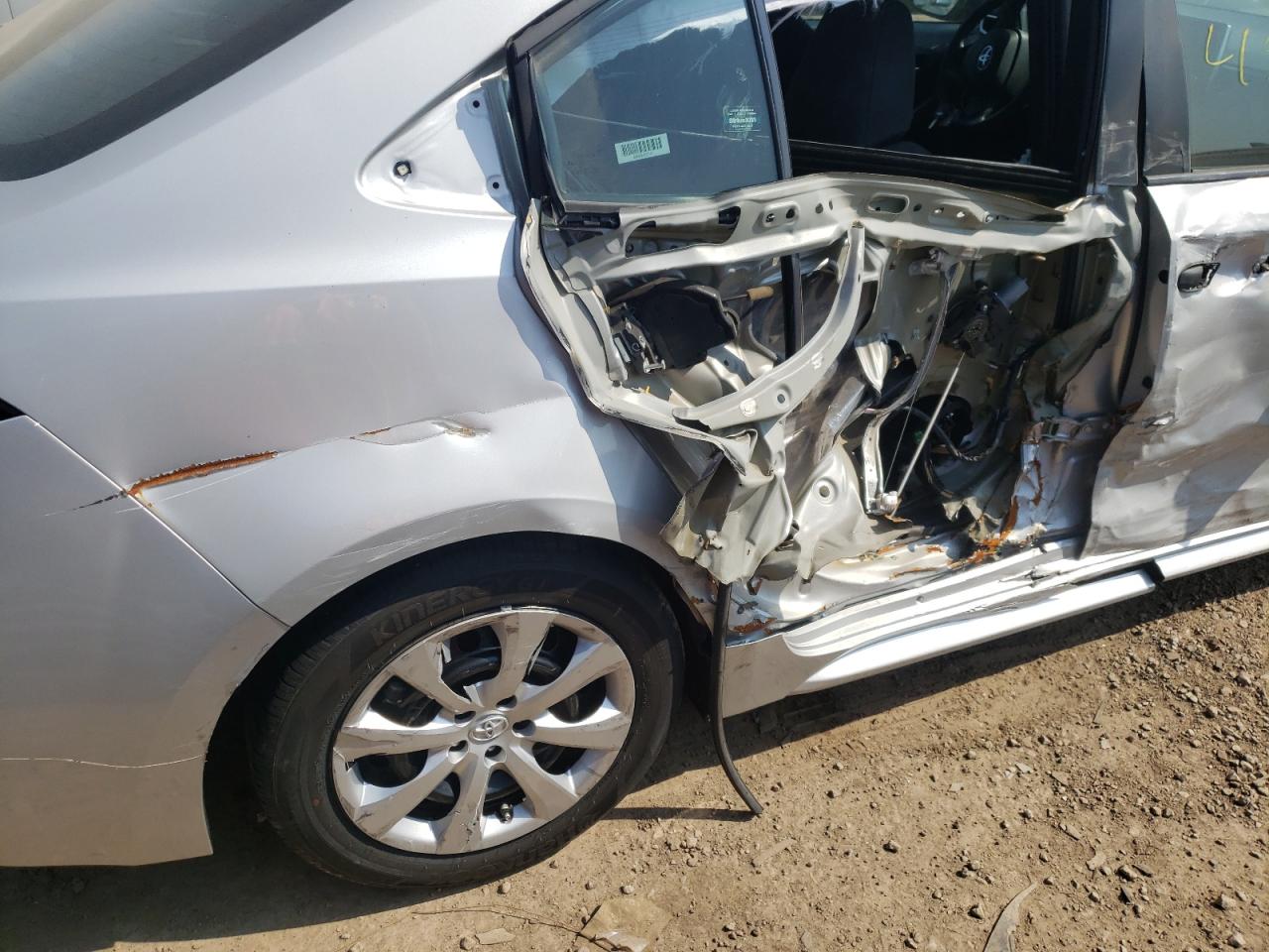 Photo 9 from auction – 2021 TOYOTA COROLLA LE with VIN 5YFEPMAE5MP233449