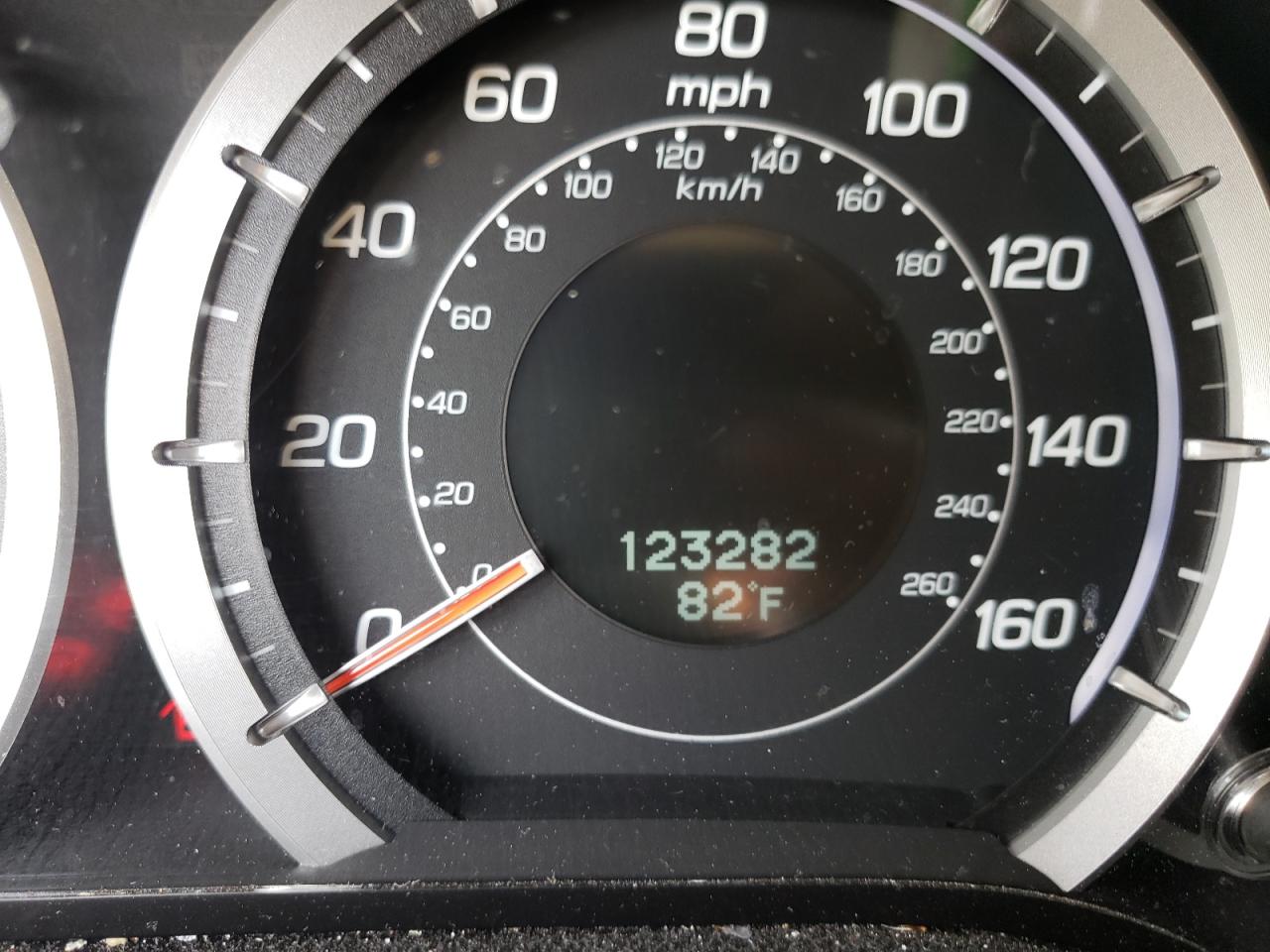 Photo 8 from auction – 2010 ACURA TSX with VIN JH4CU4F66AC001043