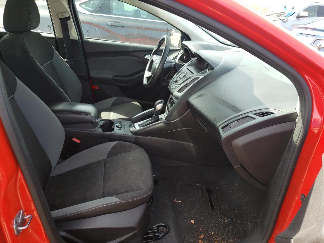 Photo 5 from auction – 2013 FORD FOCUS SE with VIN 1FADP3F27DL324371