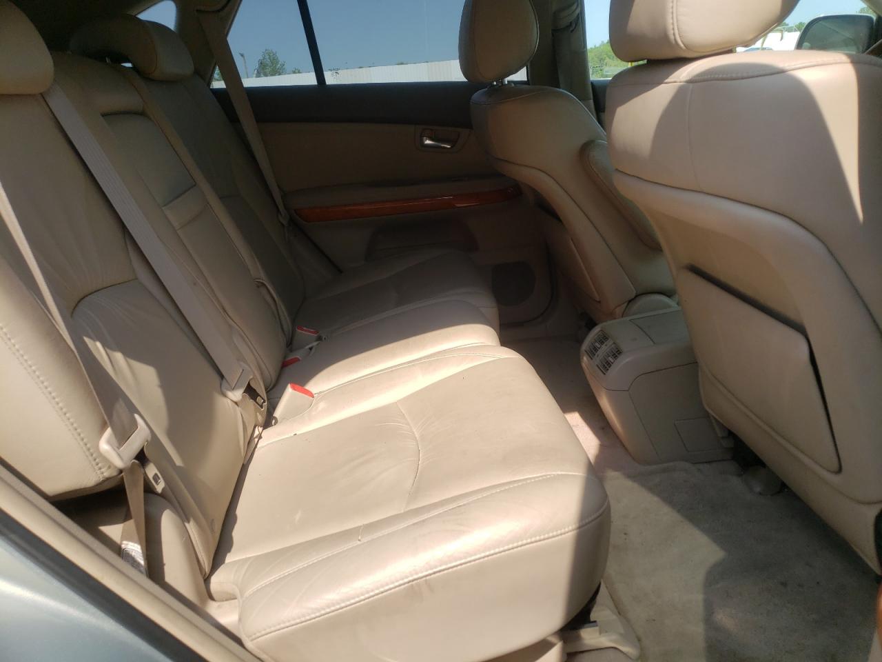 Photo 6 from auction – 2005 LEXUS RX 330 with VIN 2T2HA31U05C071596