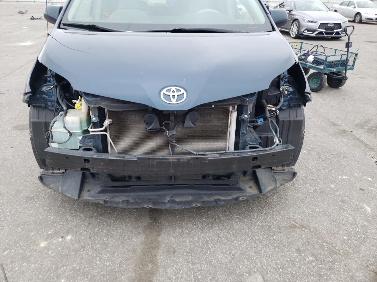 Photo 9 from auction – 2011 TOYOTA SIENNA LE with VIN 5TDKK3DC9BS153940