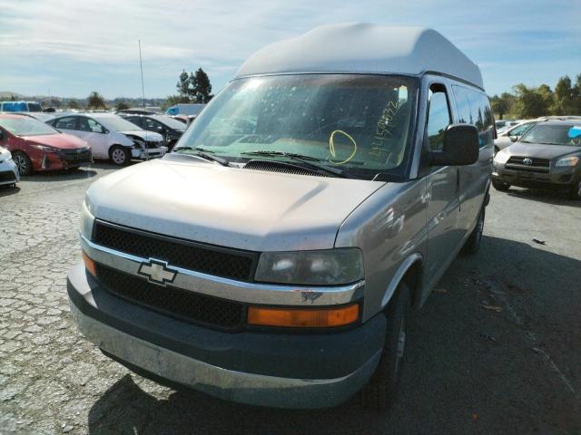 Photo 2 from auction – 2003 CHEVROLET EXPRESS G2 with VIN 1GAGG25U731115834