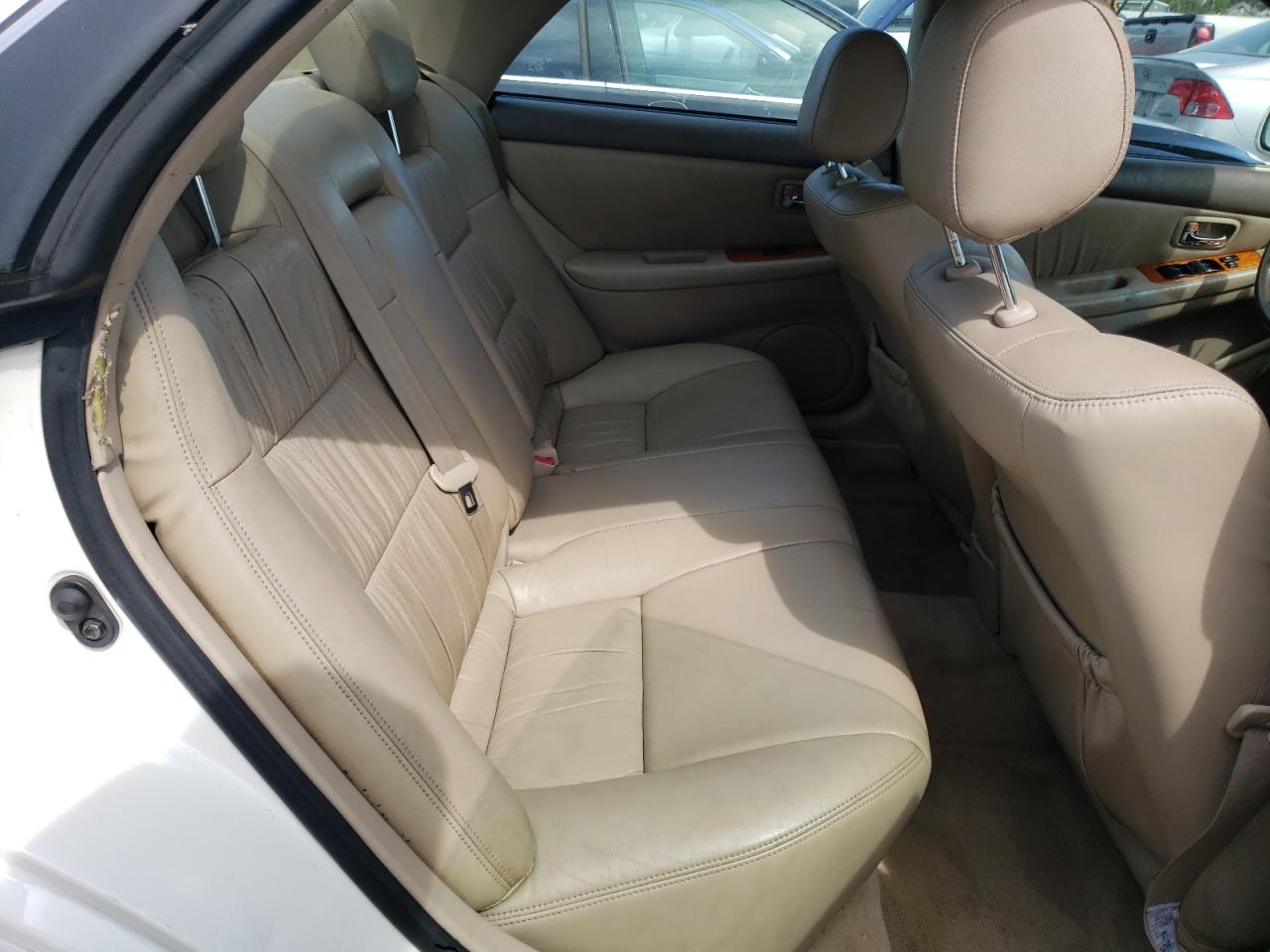 Photo 6 from auction – 2001 LEXUS ES 300 with VIN JT8BF28G210313622