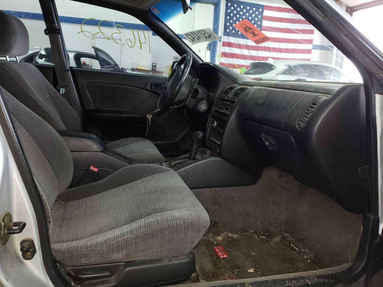 Photo 5 from auction – 1998 SUBARU LEGACY with VIN 4S3BK4351W7316962