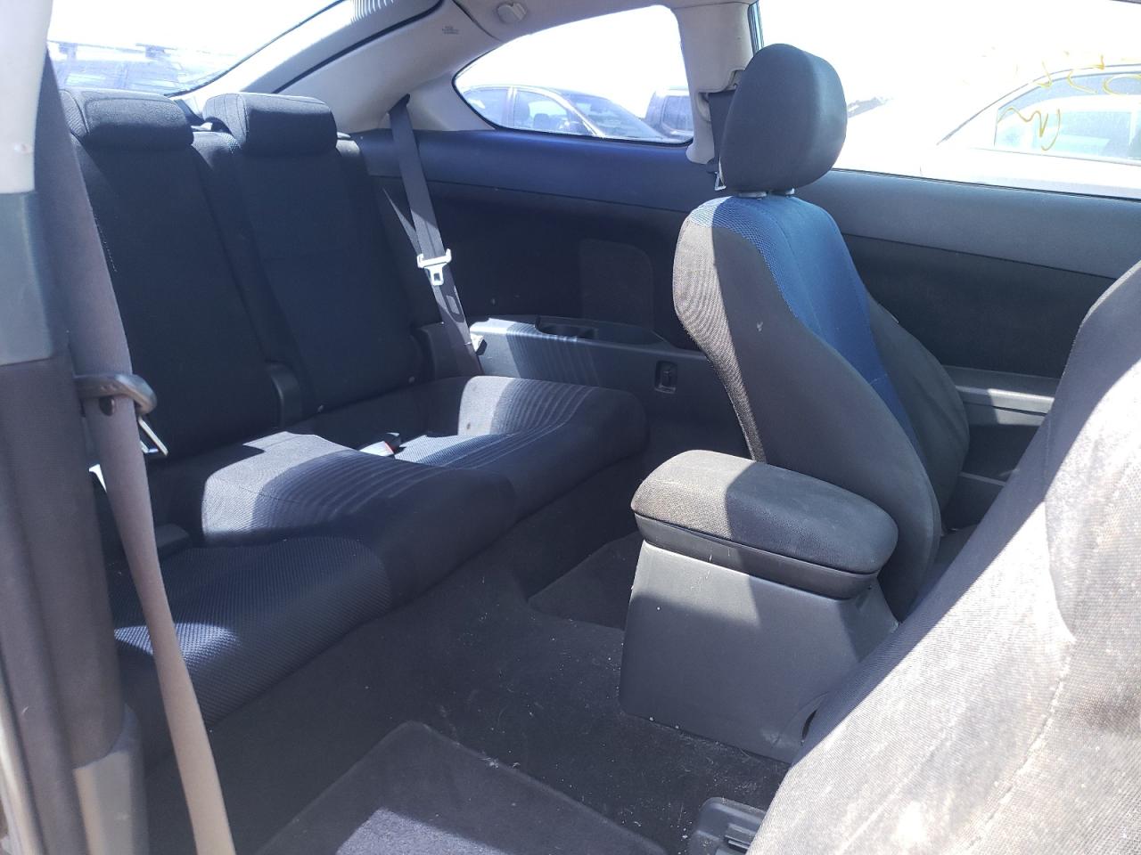 Photo 6 from auction – 2005 TOYOTA SCION TC with VIN JTKDE167150057191