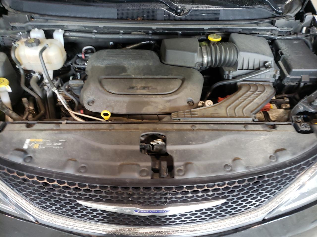 Photo 7 from auction – 2020 CHRYSLER PACIFICA L with VIN 2C4RC1GGXLR187135