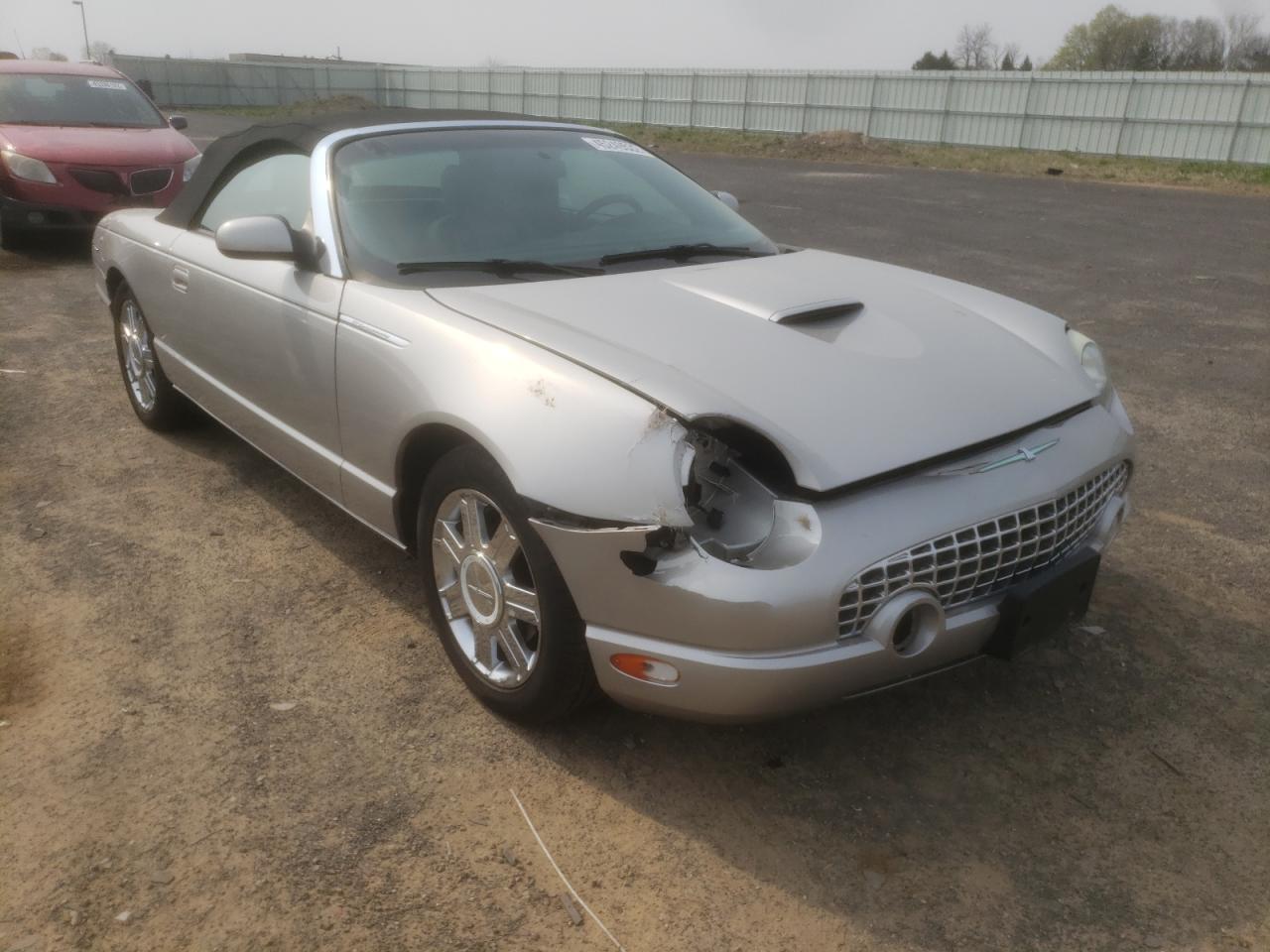 FORD THUNDERBIR 2005 مع رقم تعريف المركبة 1FAHP60A15Y103534 - صورة من المزاد