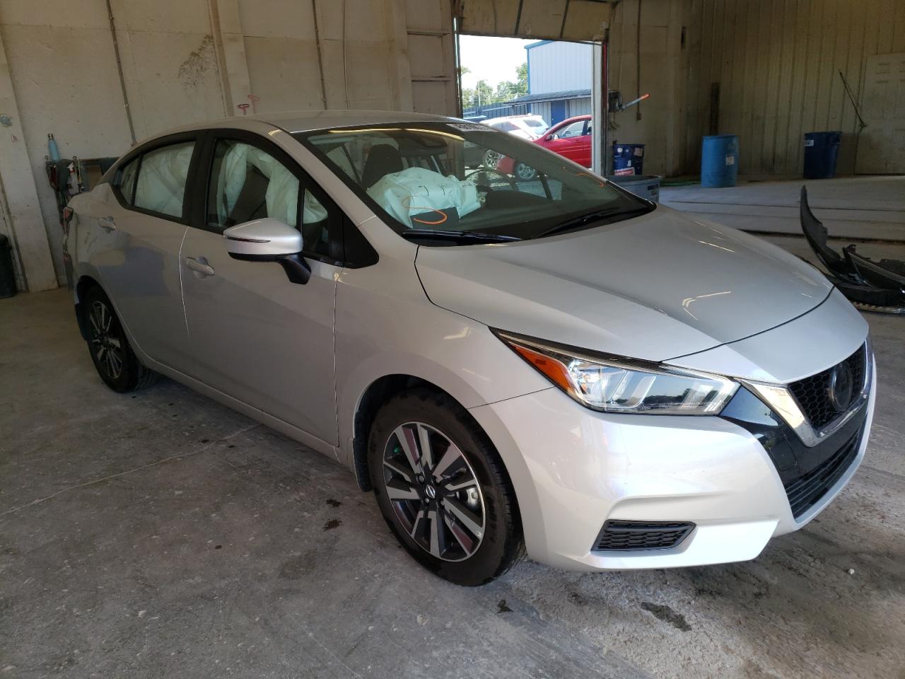 NISSAN VERSA SV 2021 with VIN 3N1CN8EV8ML917670 - Photo from auction