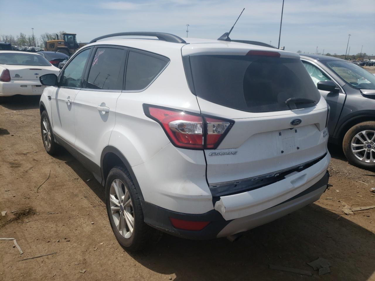 Photo 3 from auction – 2018 FORD ESCAPE SEL with VIN 1FMCU9HD0JUC40037