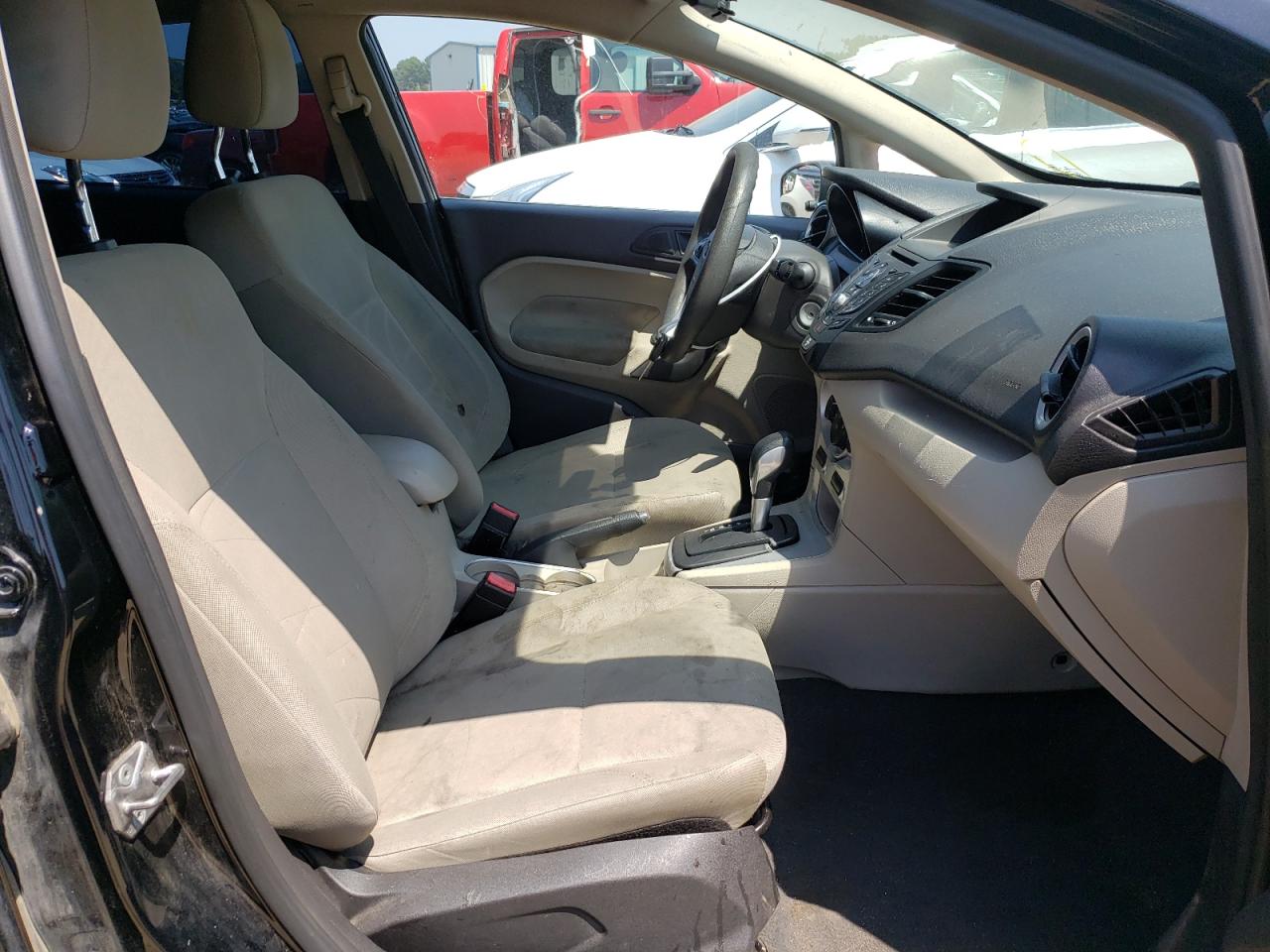 Photo 5 from auction – 2017 FORD FIESTA SE with VIN 3FADP4BJ1HM110614