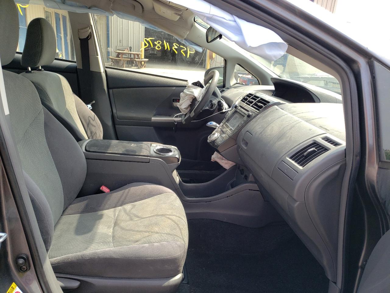 Photo 5 from auction – 2012 TOYOTA PRIUS V with VIN JTDZN3EU8C3063713