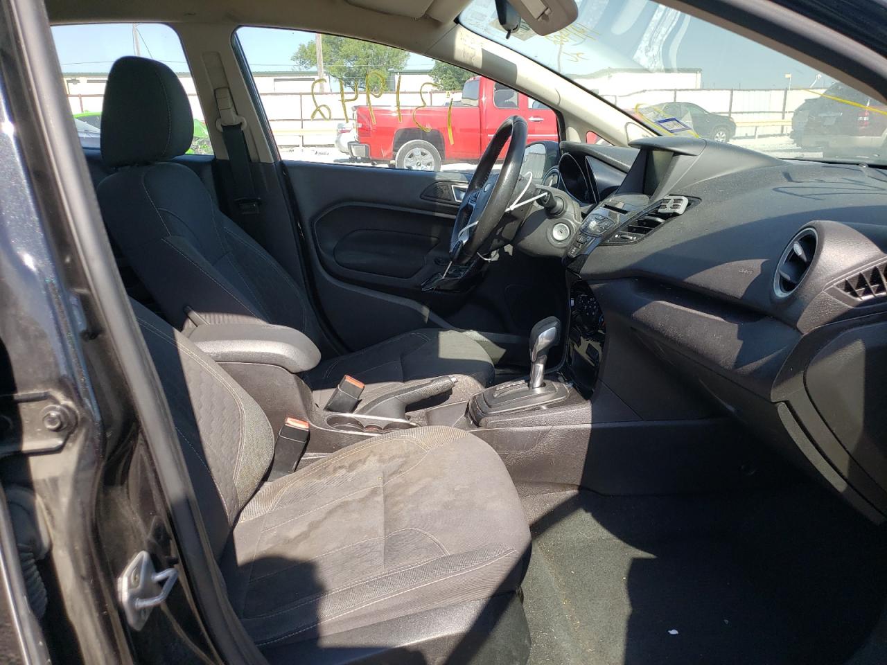 Photo 5 from auction – 2014 FORD FIESTA SE with VIN 3FADP4EJ7EM191402