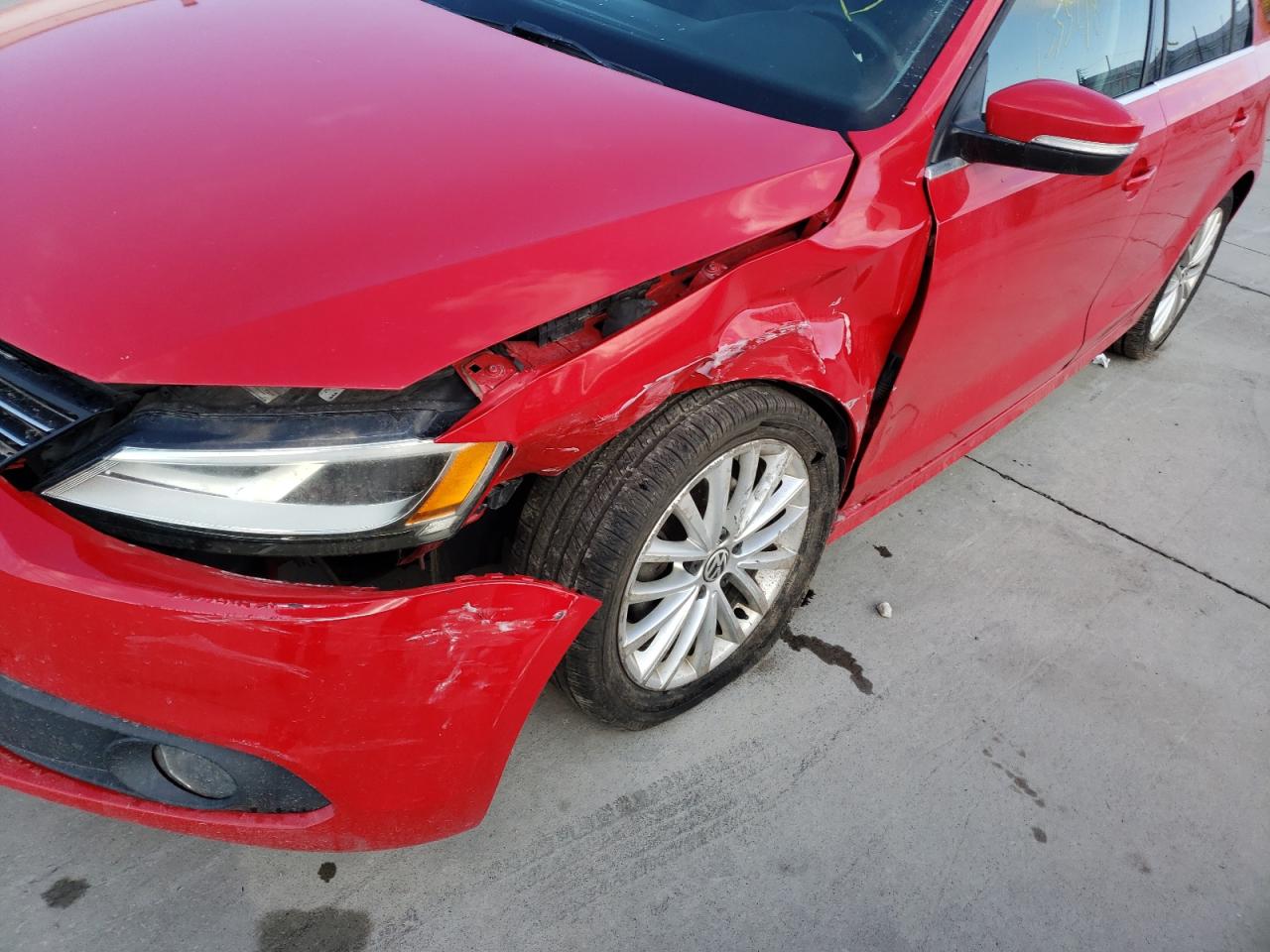 Photo 9 from auction – 2012 VOLKSWAGEN JETTA SEL with VIN 3VWLP7AJ9CM322126