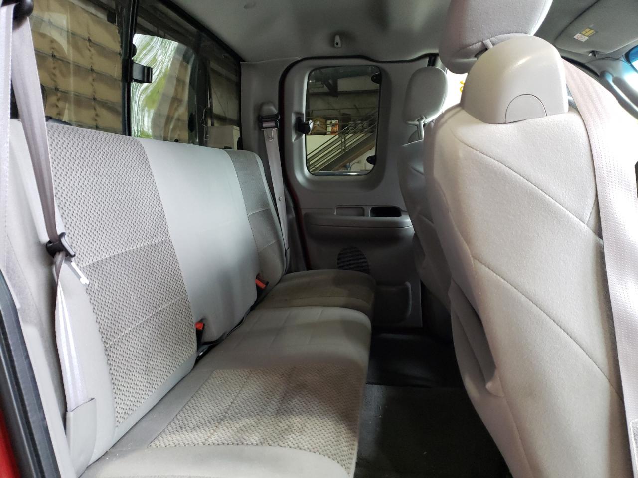 Photo 6 from auction – 2003 FORD F150 with VIN 2FTRX18L13CA66528