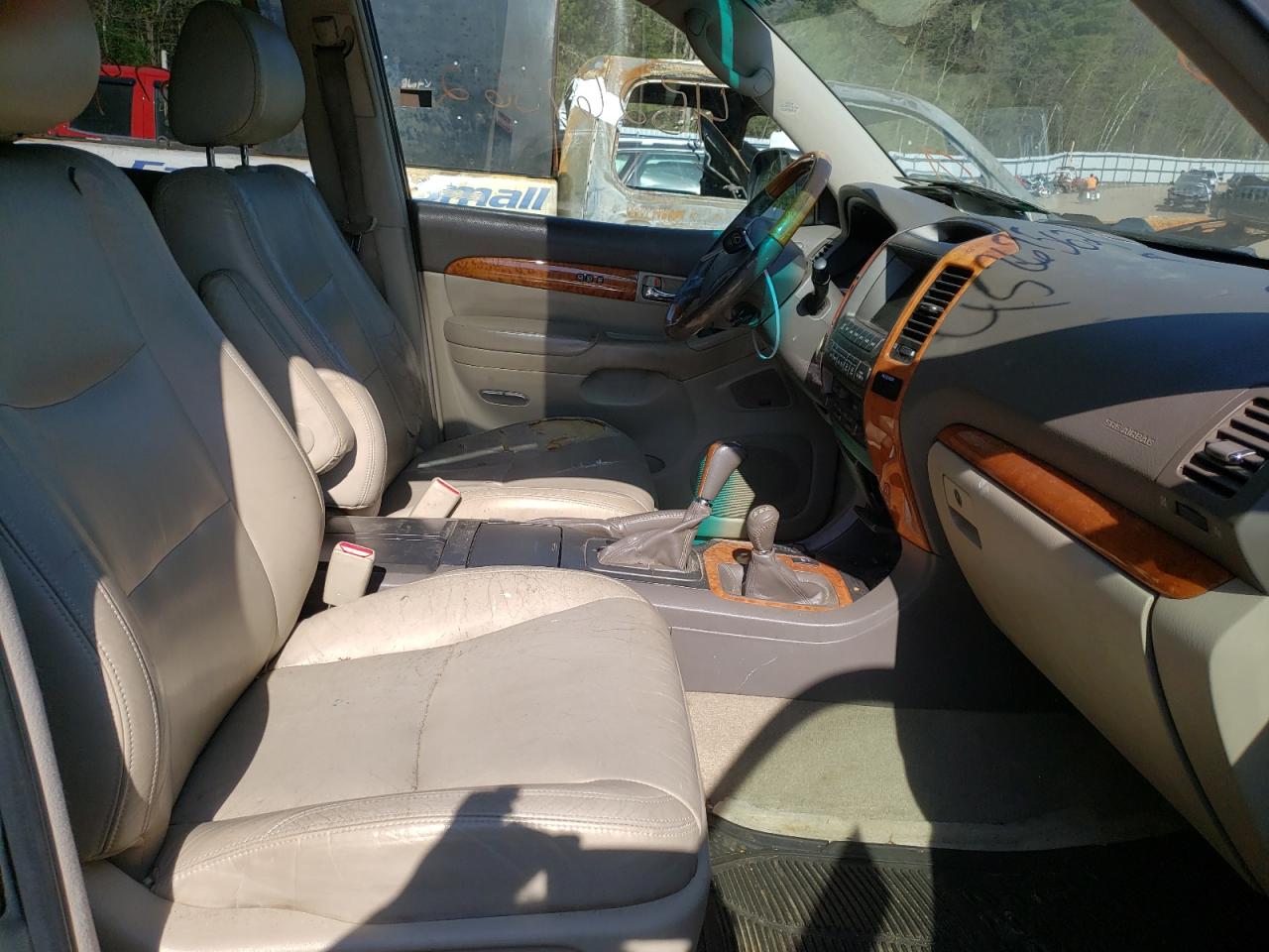 Photo 5 from auction – 2006 LEXUS GX 470 with VIN JTJBT20X560119158