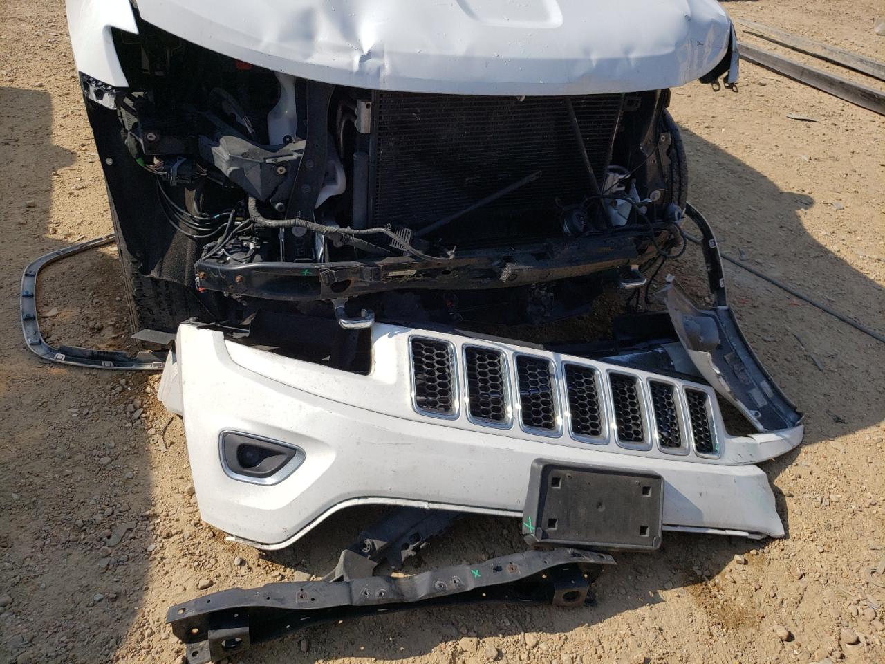 Photo 9 from auction – 2014 JEEP GRAND CHER with VIN 1C4RJFCT4EC186502