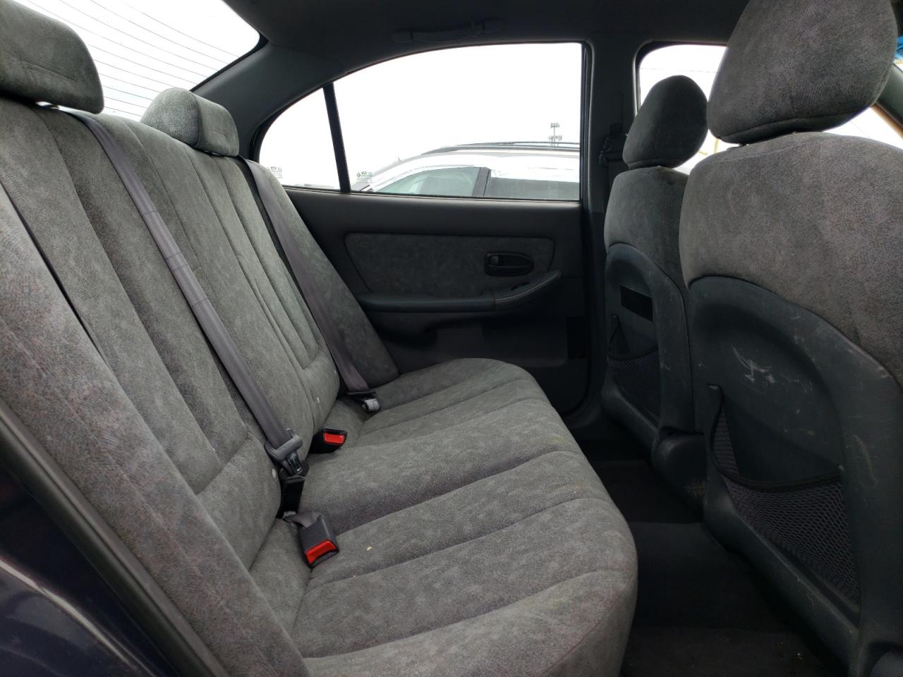 Photo 6 from auction – 2002 HYUNDAI ELANTRA GL with VIN KMHDN45D82U382968