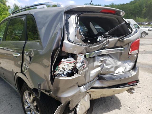 Photo 9 from auction – 2013 KIA SORENTO SX with VIN 5XYKWDA28DG313375