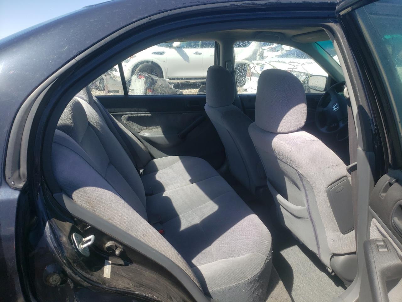 Photo 17 from auction – 2001 HONDA CIVIC EX with VIN 2HGES26731H551862
