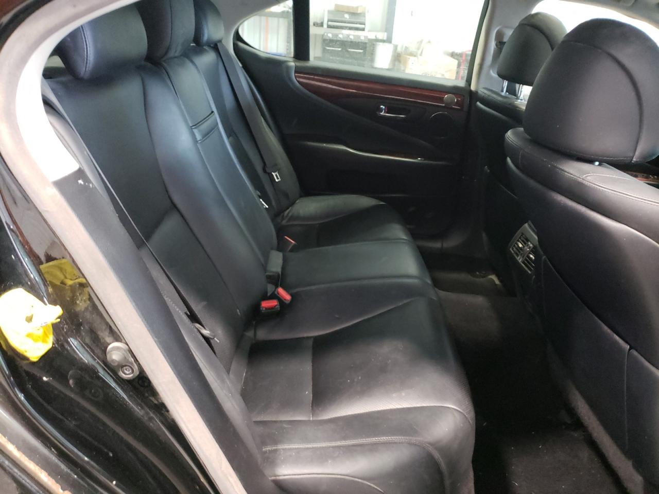 Photo 6 from auction – 2007 LEXUS LS 460 with VIN JTHBL46F575012093