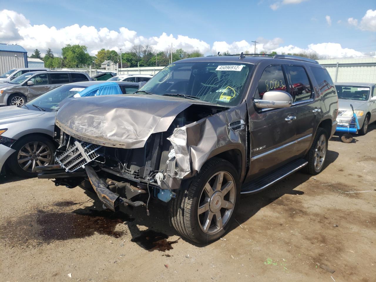 Photo 2 from auction – 2011 CADILLAC ESCALADE L with VIN 1GYS4BEF6BR311463