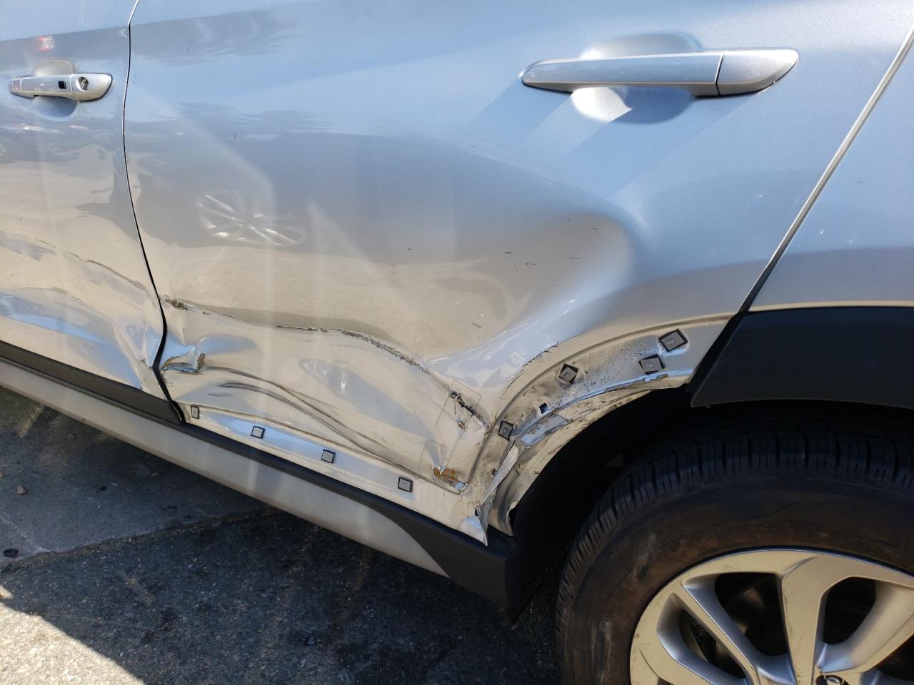 Photo 9 from auction – 2017 HYUNDAI TUCSON LIM with VIN KM8J33A46HU370545