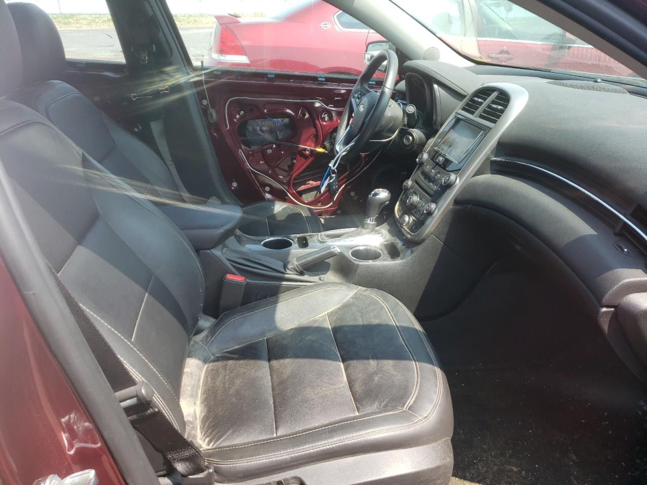 صورة رقم 5 من المزاد - 2015 CHEVROLET MALIBU 2LT مع VIN 1G11D5SL2FF342397