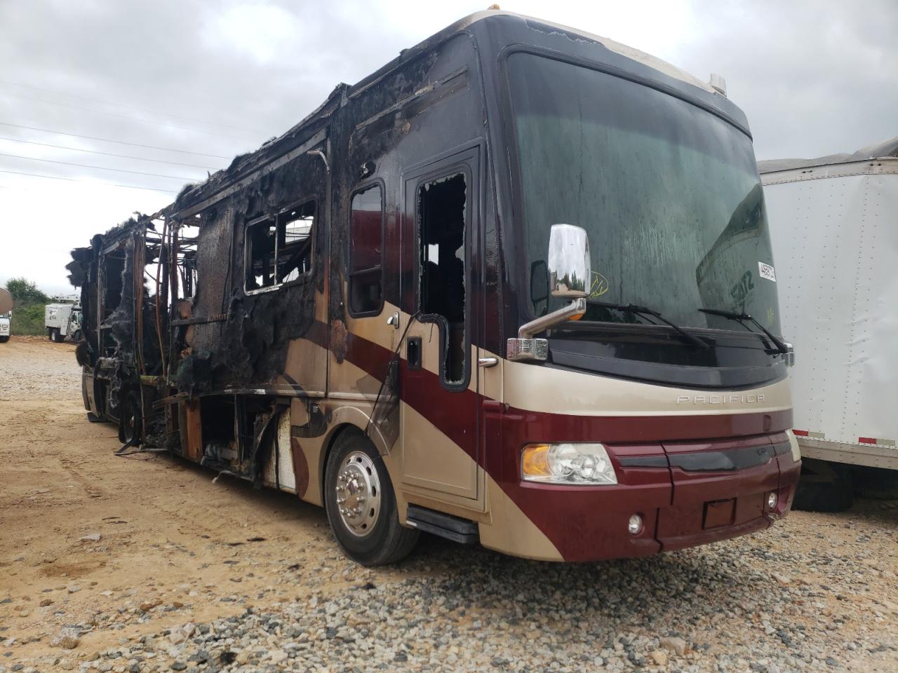 FREIGHTLINER CHASSIS X 2007 with VIN 4UZAB2DC77CY50579 - Photo from auction