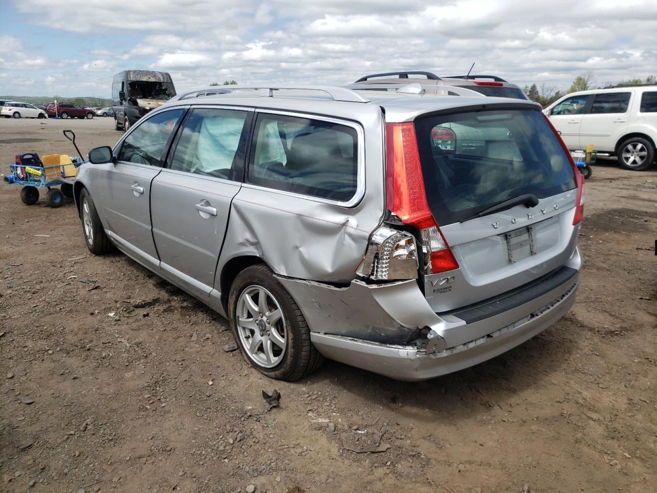 Photo 3 from auction – 2008 VOLVO V70 3.2 with VIN YV1BW982881040859