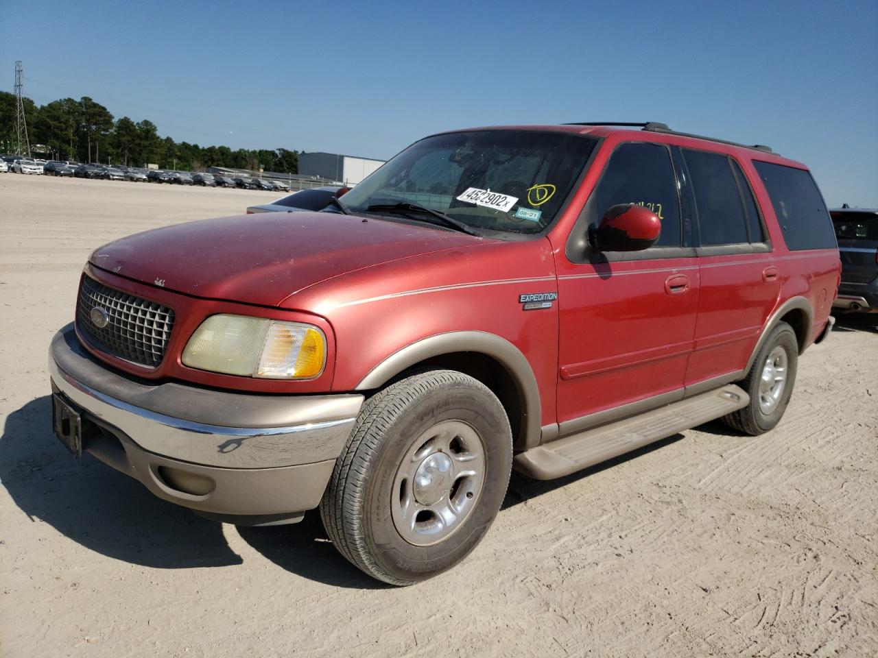 Photo 2 from auction – 2002 FORD EXPEDITION with VIN 1FMRU17WX2LA69738