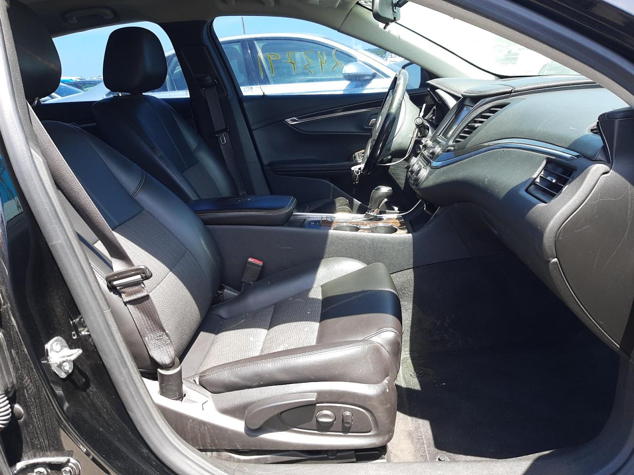 Photo 5 from auction – 2015 CHEVROLET IMPALA LT with VIN 1G1125S31FU118300