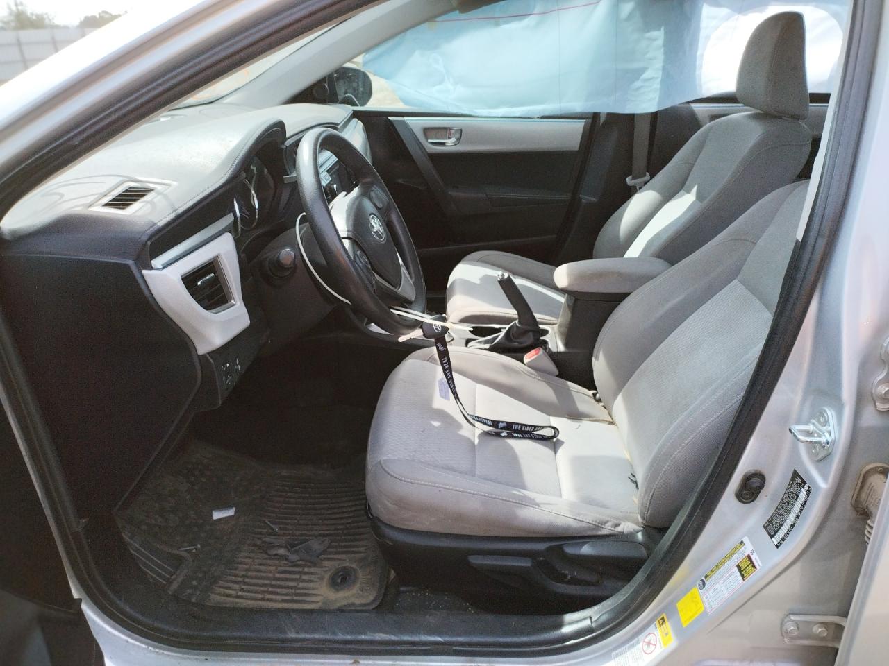 Photo 19 from auction – 2016 TOYOTA COROLLA L with VIN 5YFBURHE4GP502835