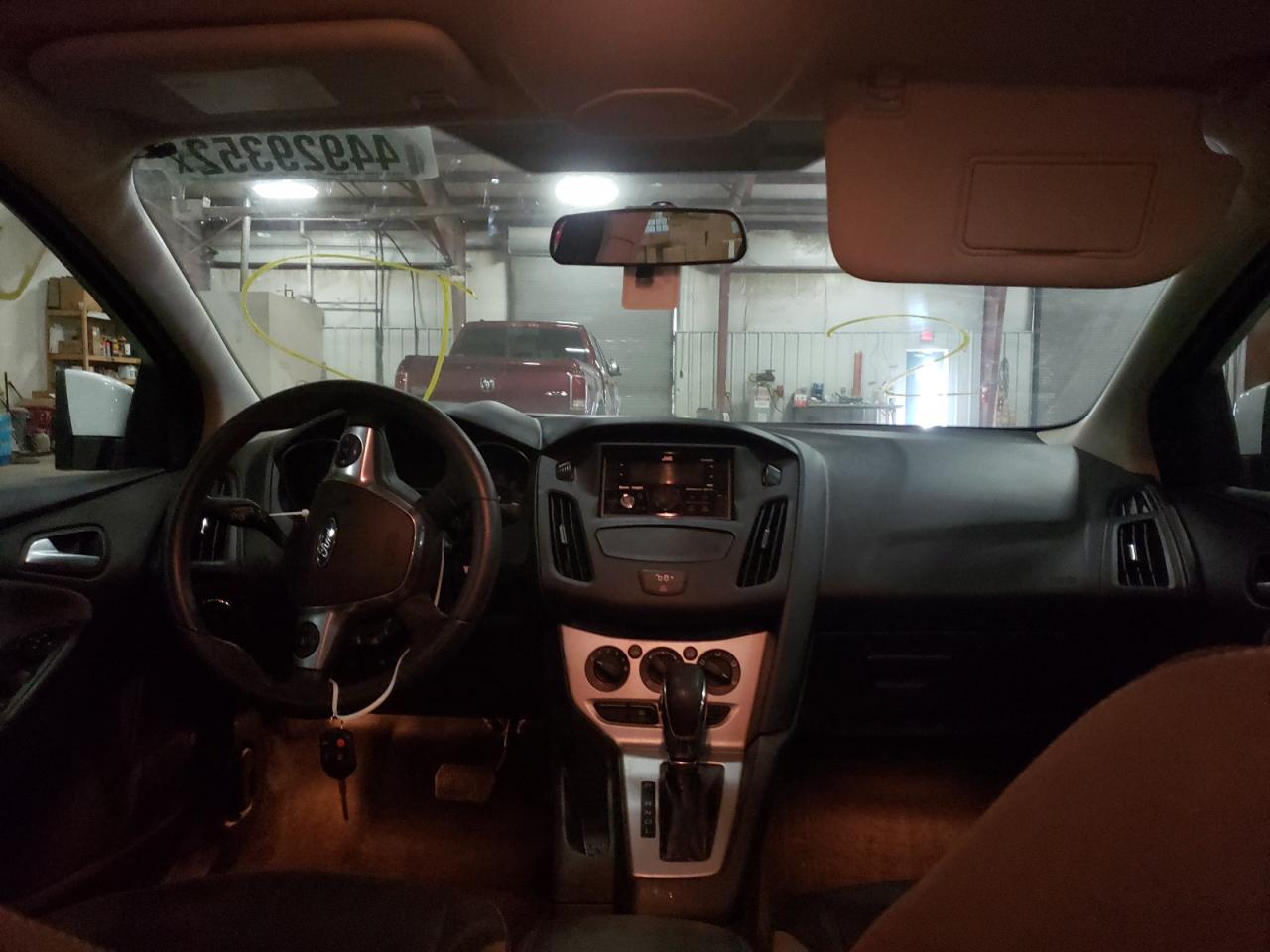 Photo 9 from auction – 2014 FORD FOCUS SE with VIN 1FADP3F26EL378987