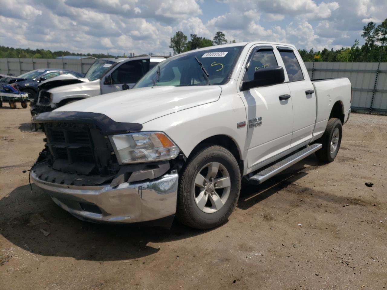 Photo 2 from auction – 2018 RAM 1500 ST with VIN 1C6RR6FT0JS304394