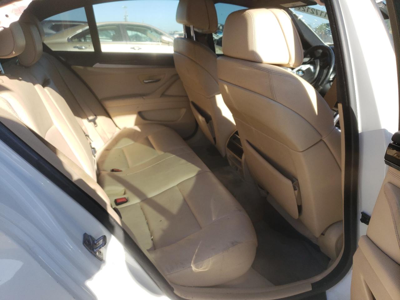 Photo 6 from auction – 2012 BMW 528 XI with VIN WBAXH5C54CDW11302