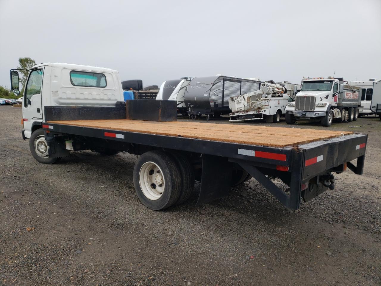 Photo 3 from auction – 2001 ISUZU NQR with VIN JALE5B14X17900755