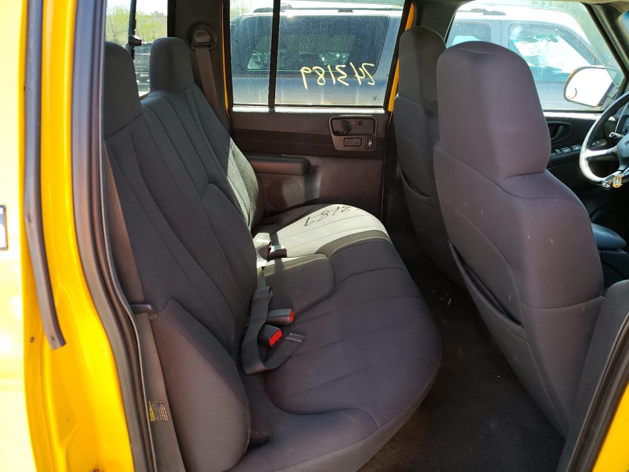 Photo 6 from auction – 2003 GMC SONOMA with VIN 1GTDT13X43K145736