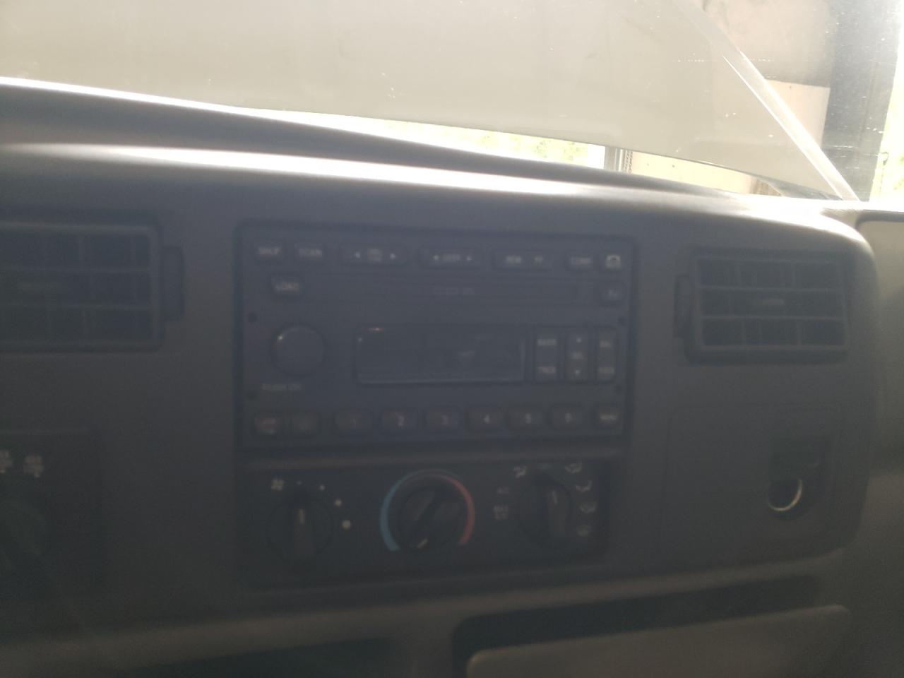 Photo 9 from auction – 2004 FORD F250 SUPER with VIN 1FTNW21P64ED08875