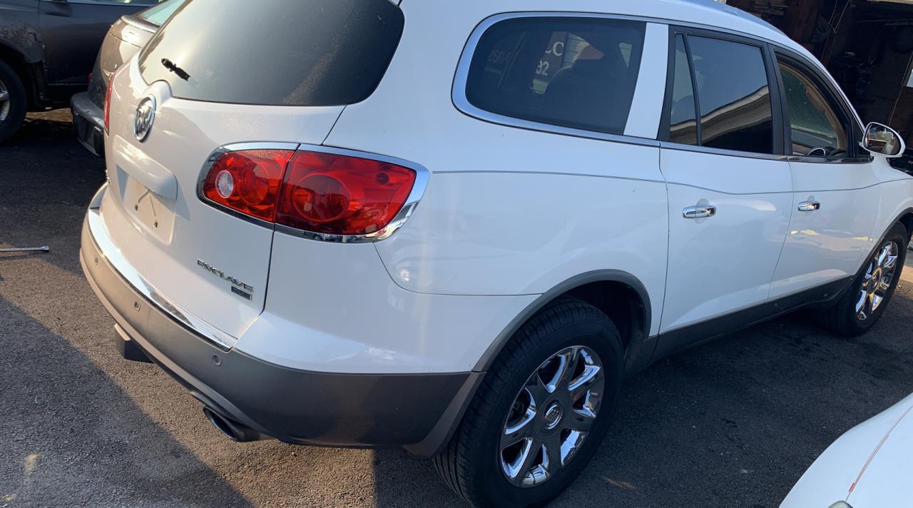Photo 4 from auction – 2008 BUICK ENCLAVE CX with VIN 5GAER23718J223641