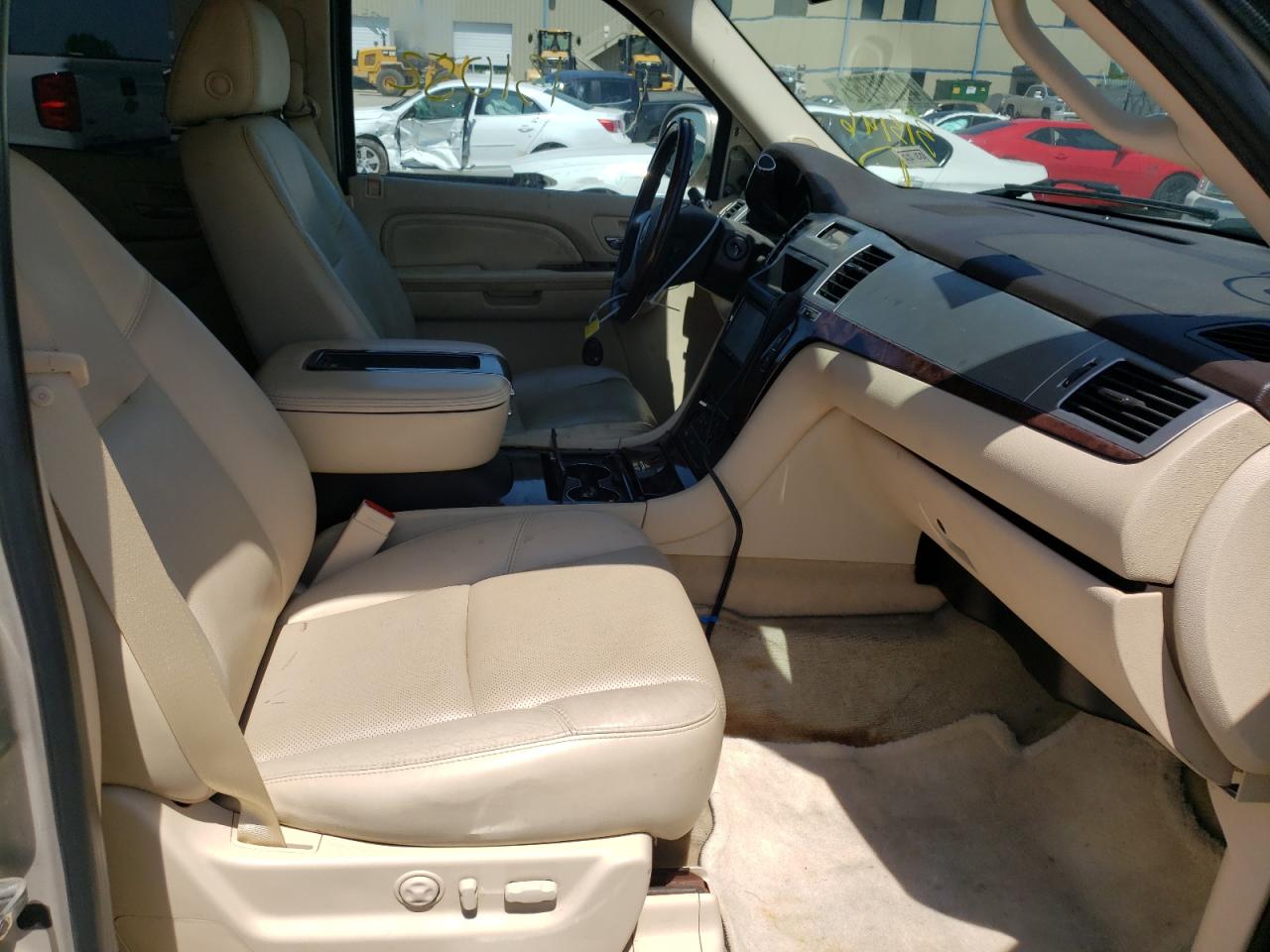 Photo 5 from auction – 2007 CADILLAC ESCALADE E with VIN 3GYFK628X7G313146