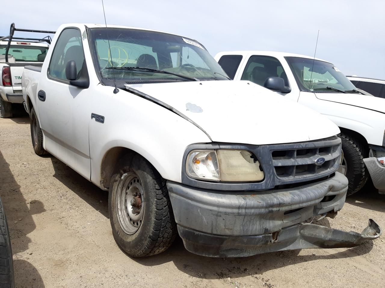 Photo 1 from auction – 1998 FORD F150 with VIN 1FTZF1726WKB46774