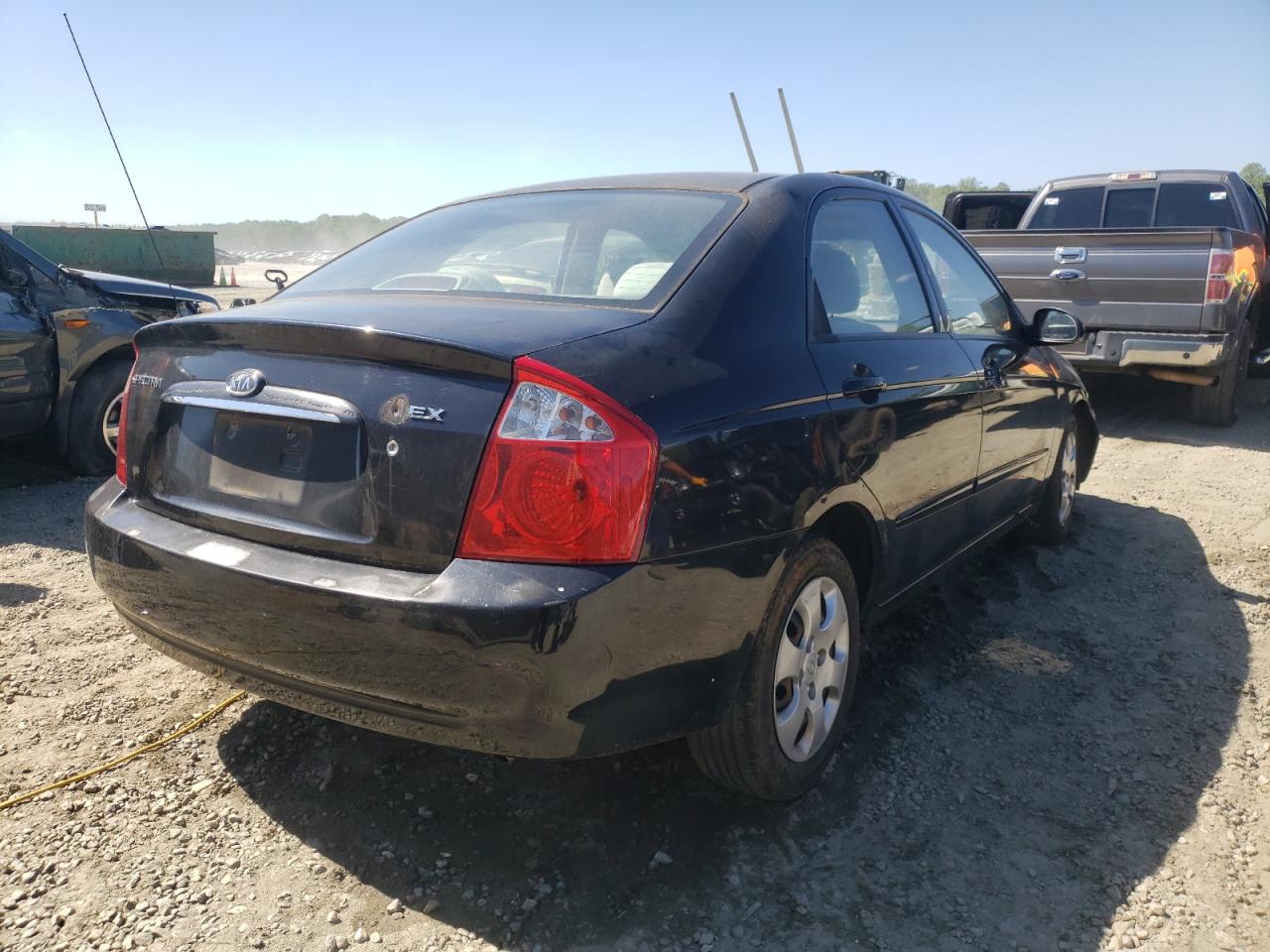 Photo 4 from auction – 2006 KIA SPECTRA LX with VIN KNAFE121465341062