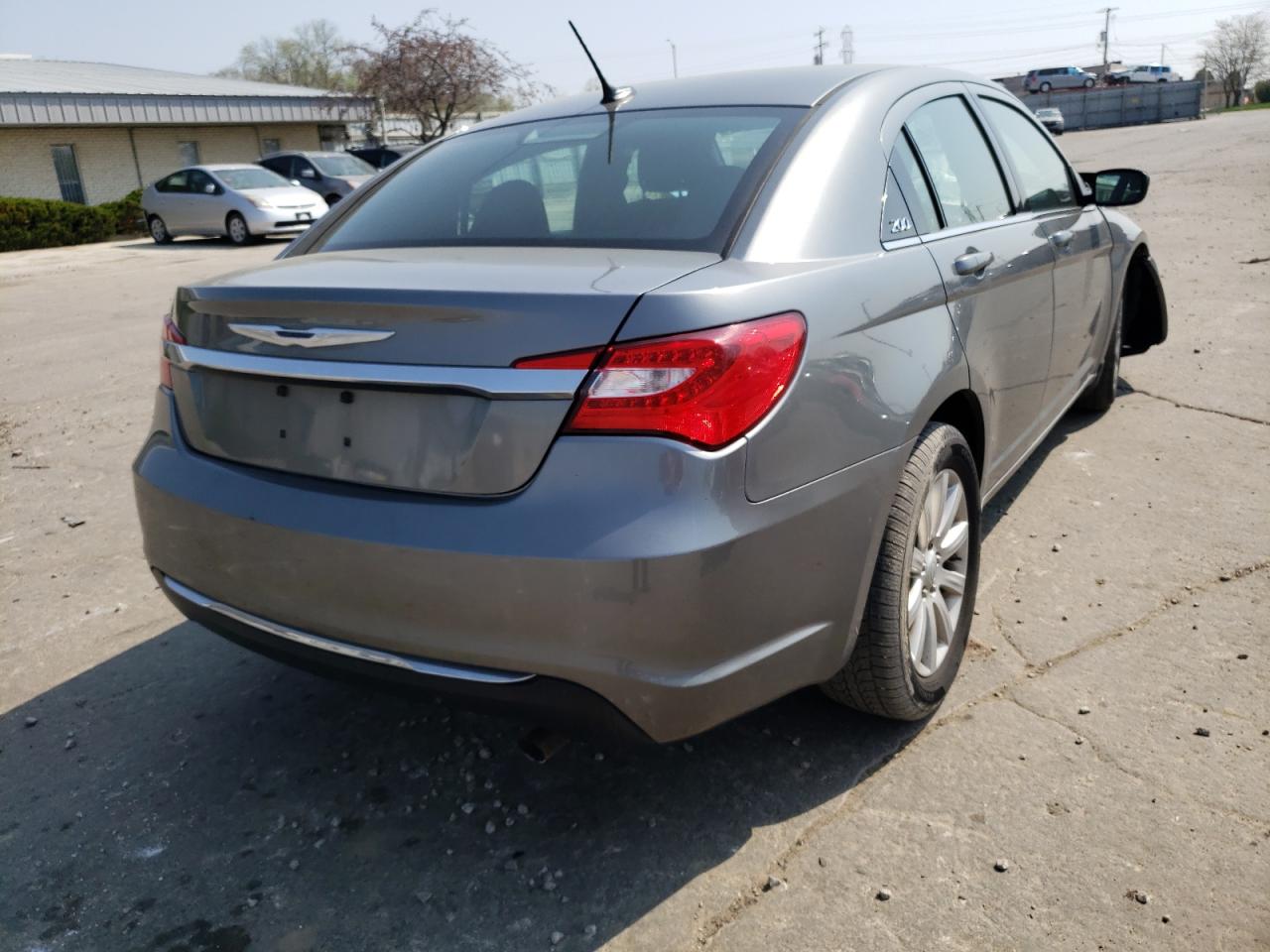 Photo 14 from auction – 2013 CHRYSLER 200 TOURIN with VIN 1C3CCBBB5DN683440