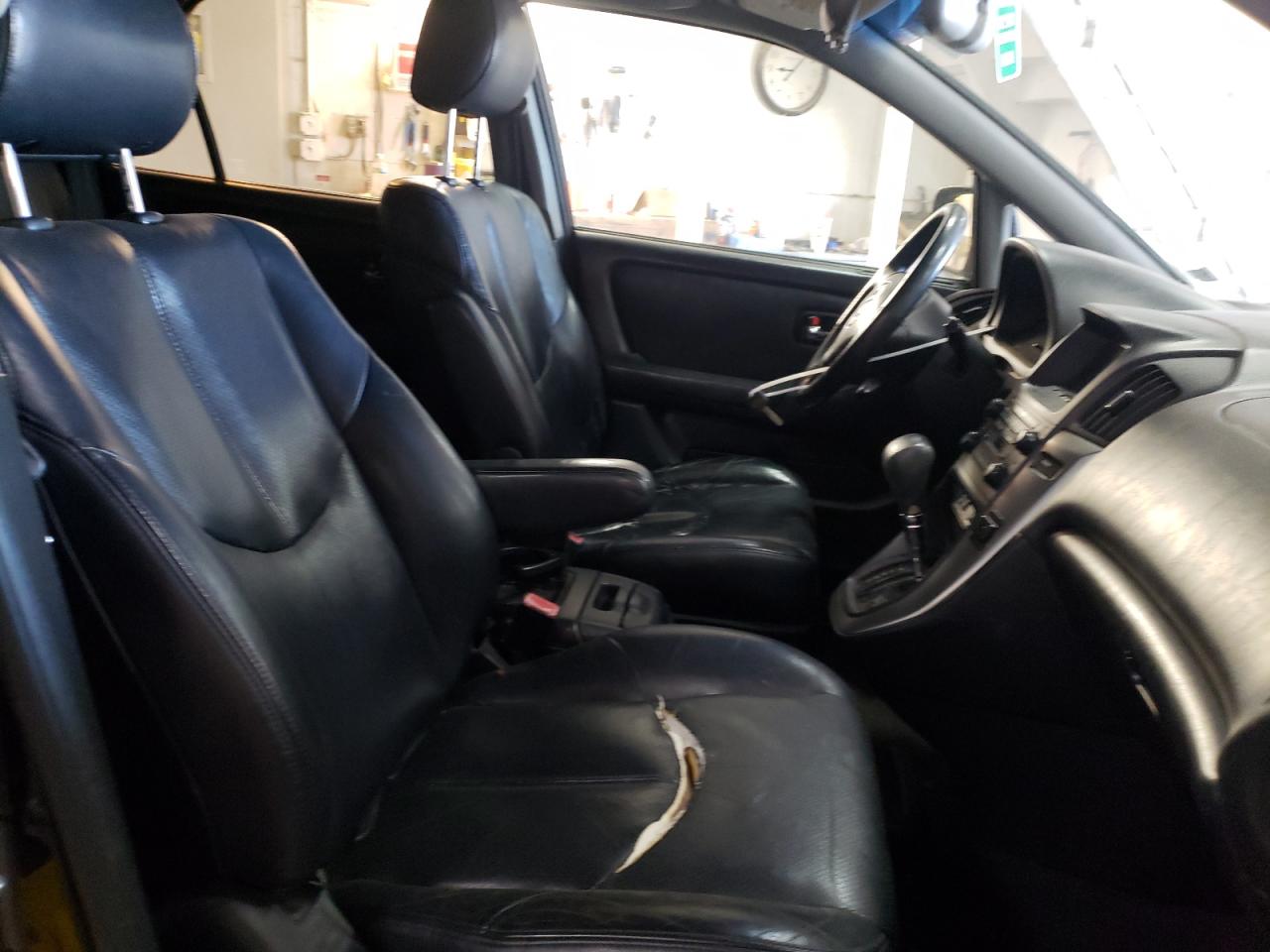 Photo 5 from auction – 2001 LEXUS RX 300 with VIN JTJHF10U710210071
