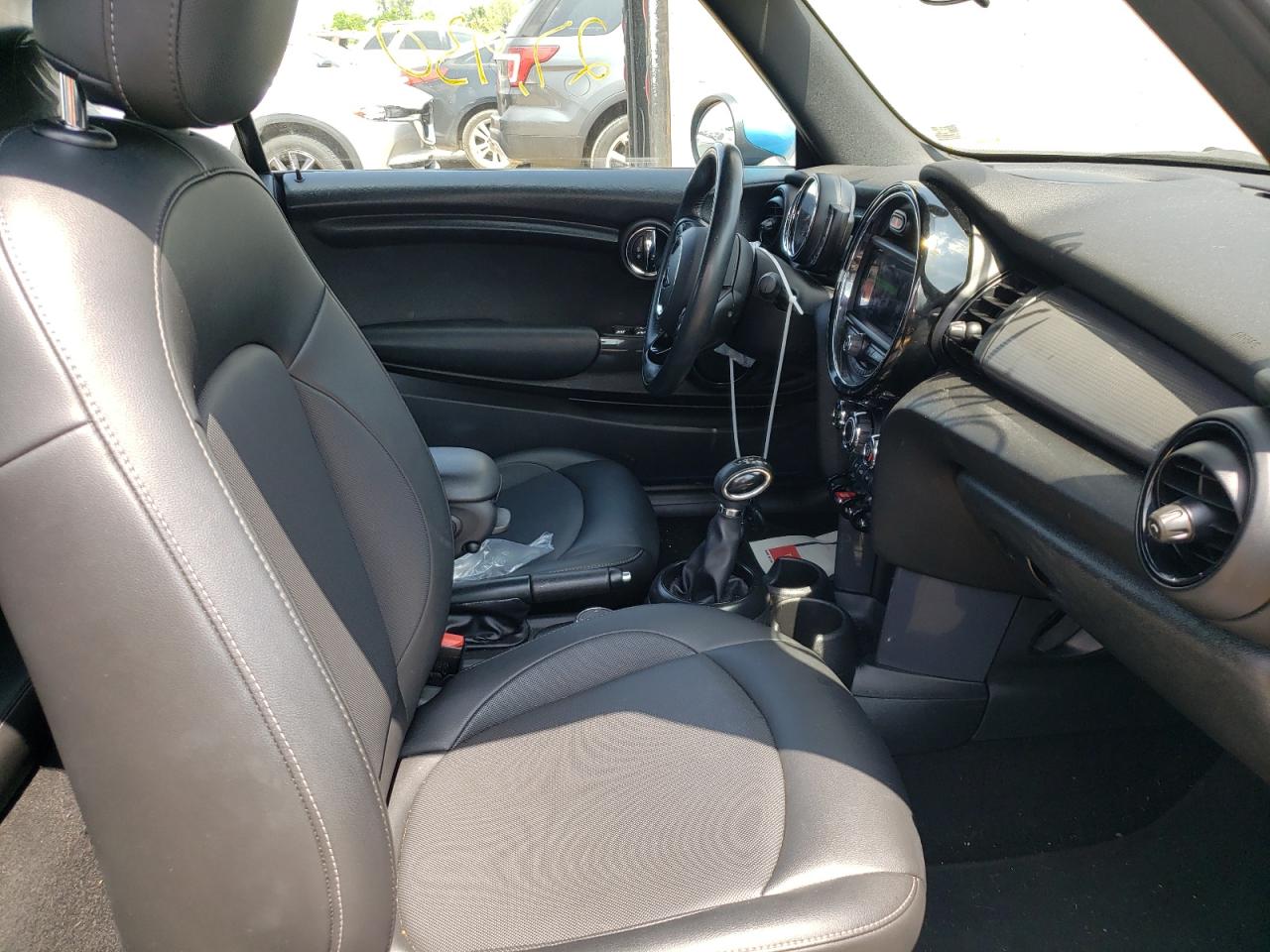 Photo 5 from auction – 2019 MINI COOPER with VIN WMWWG5C52K3F79200