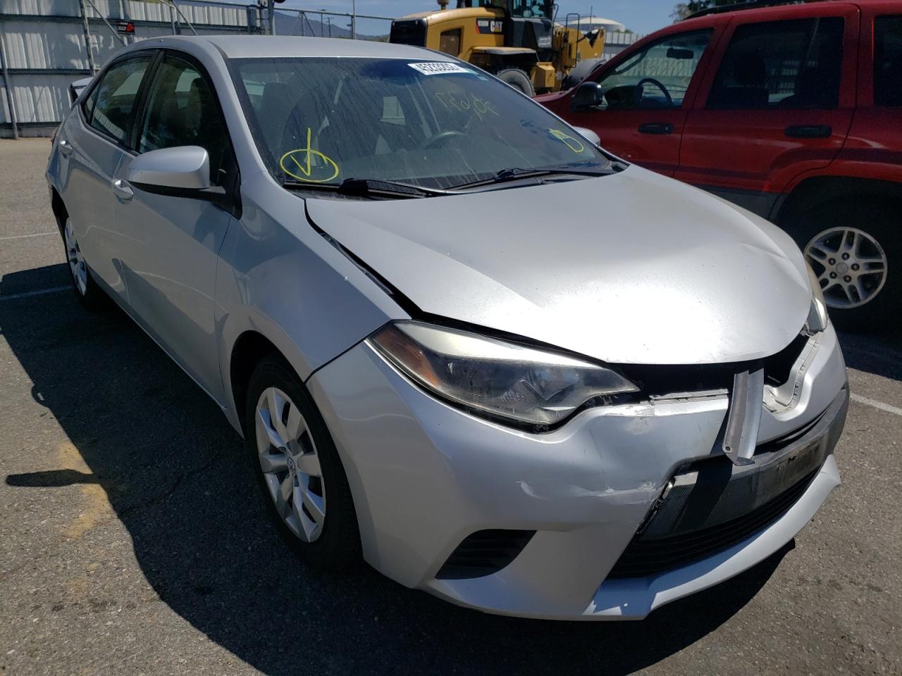 TOYOTA COROLLA L 2014 with VIN 5YFBURHE5EP128040 - Photo from auction