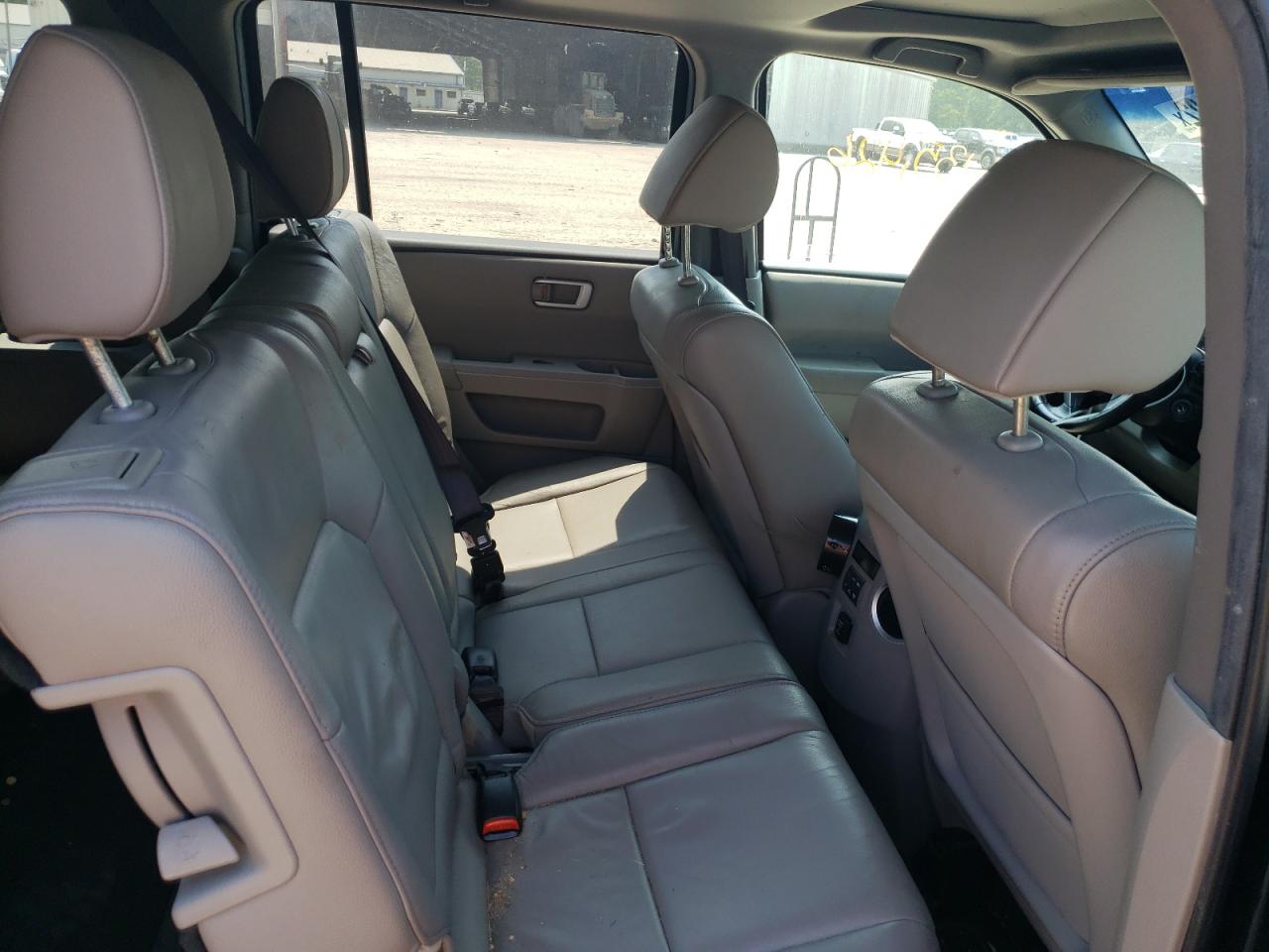 Foto 6 de la subasta – 2012 HONDA PILOT EXL con VIN 5FNYF3H51CB006379