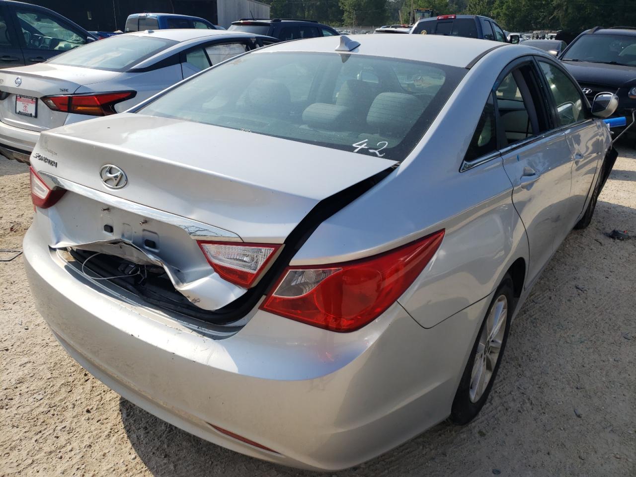 Photo 4 from auction – 2013 HYUNDAI SONATA GLS with VIN 5NPEB4AC6DH621316